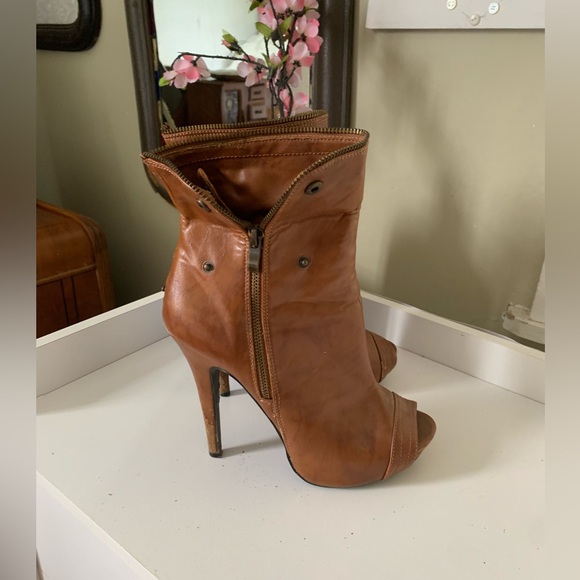 Women’s size 10, Michael Kors brown leather peep-toe heeled boots - Picture 7 of 11